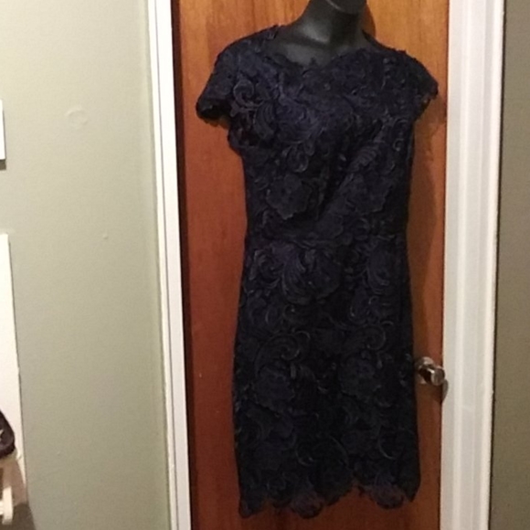 New Dress - Picture 4 of 4